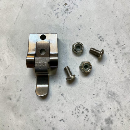 Crap-Pipe lid latch